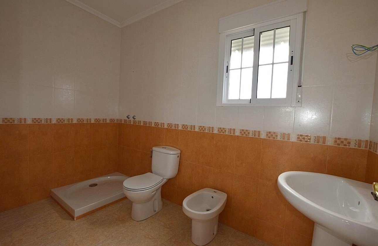 Resale - Villa - Dolores