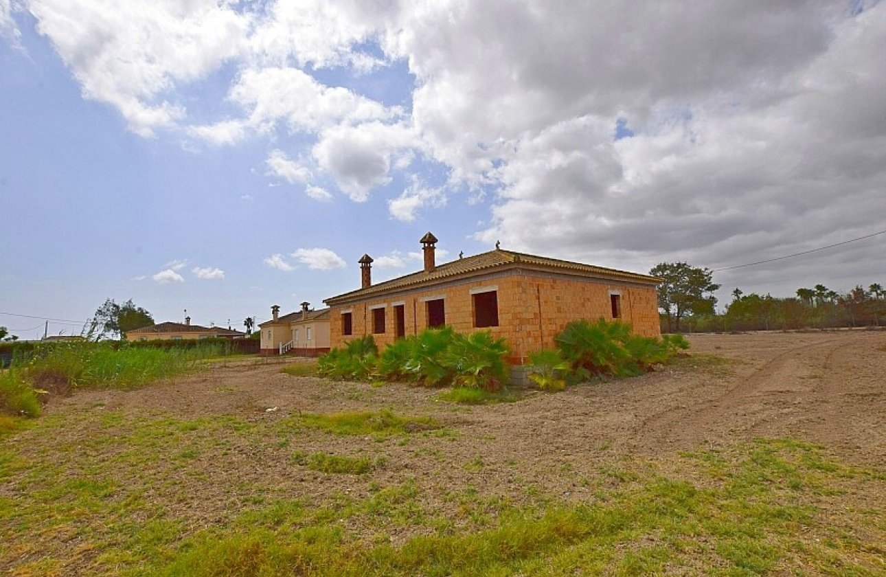 Resale - Villa - Dolores