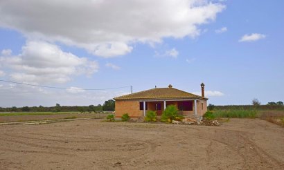 Resale - Villa - Dolores