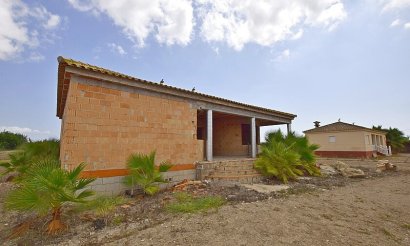 Resale - Villa - Dolores