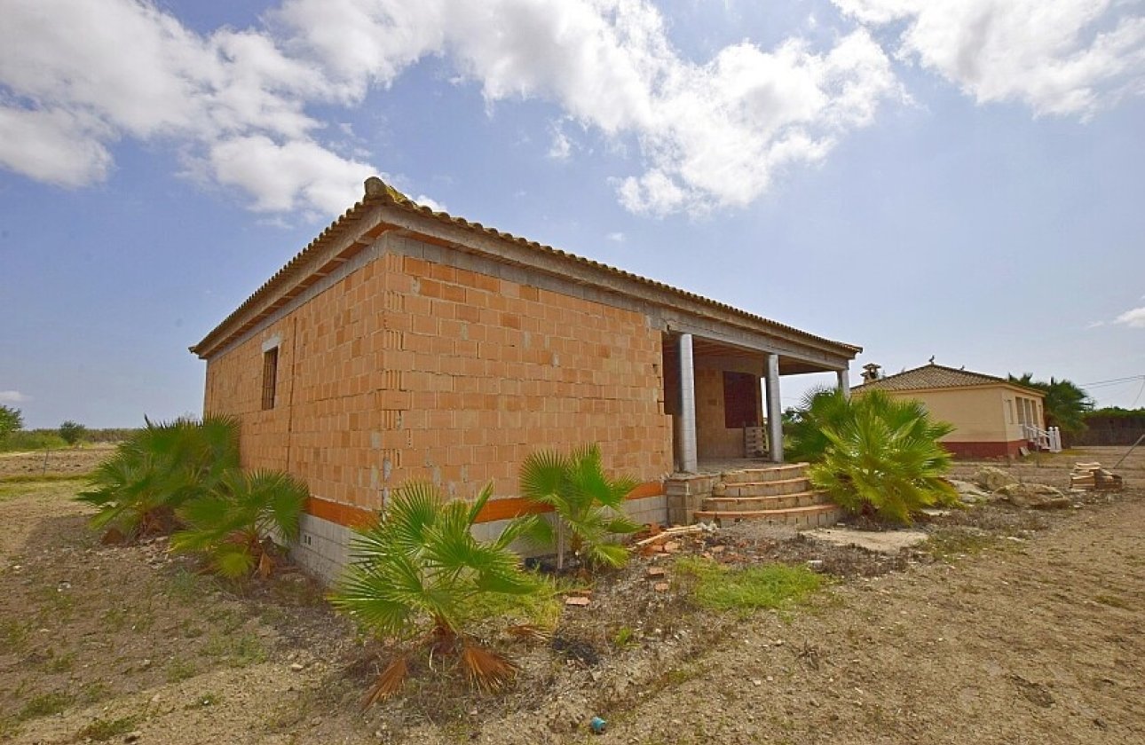 Resale - Villa - Dolores
