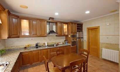 Resale - Villa - Abanilla