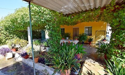 Resale - Villa - Albatera