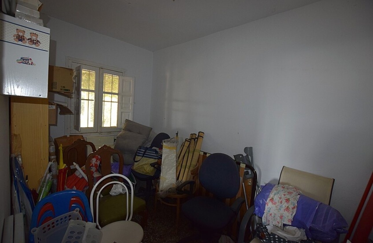 Resale - Villa - Albatera