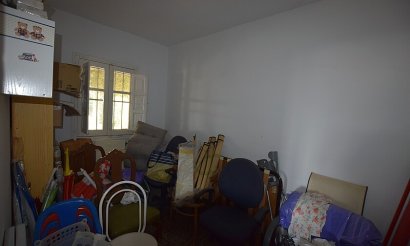 Resale - Villa - Albatera