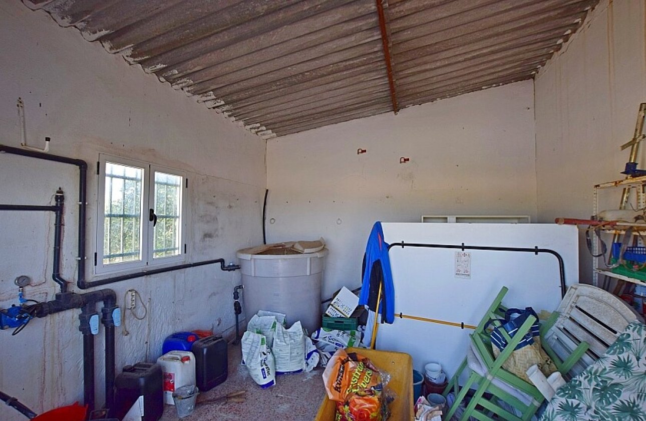 Resale - Villa - Albatera