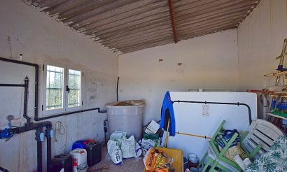 Resale - Villa - Albatera