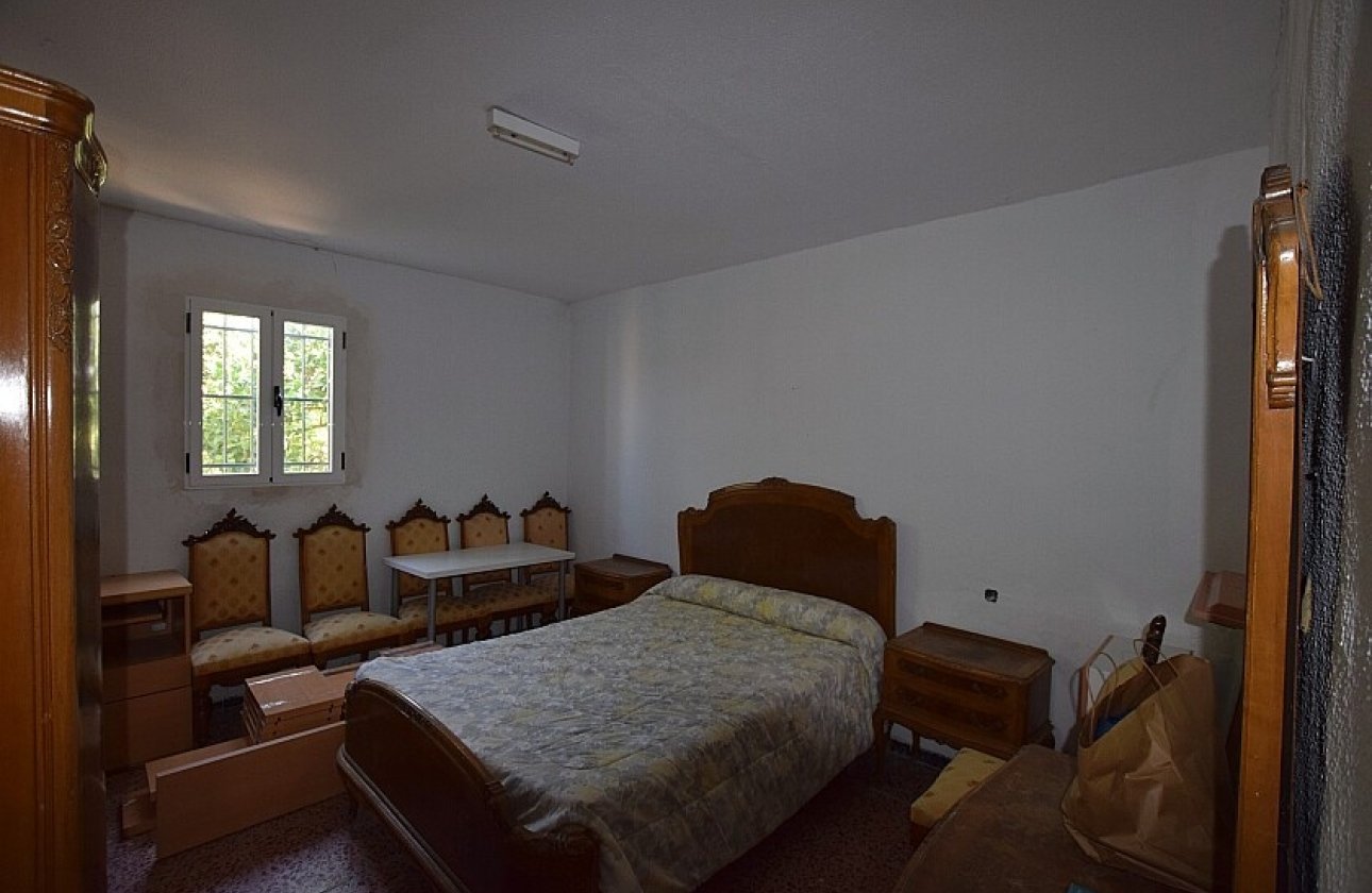 Resale - Villa - Albatera