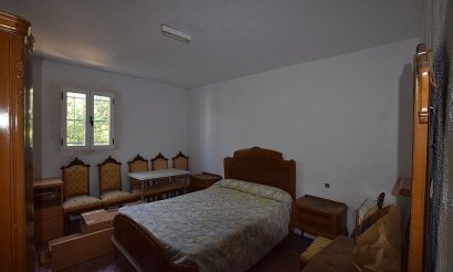 Resale - Villa - Albatera