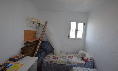 Resale - Villa - Albatera