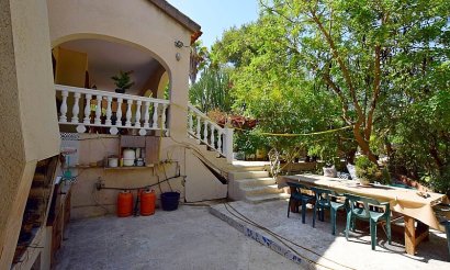 Resale - Villa - Orihuela Costa - Villamartín