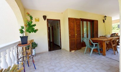 Resale - Villa - Orihuela Costa - Villamartín