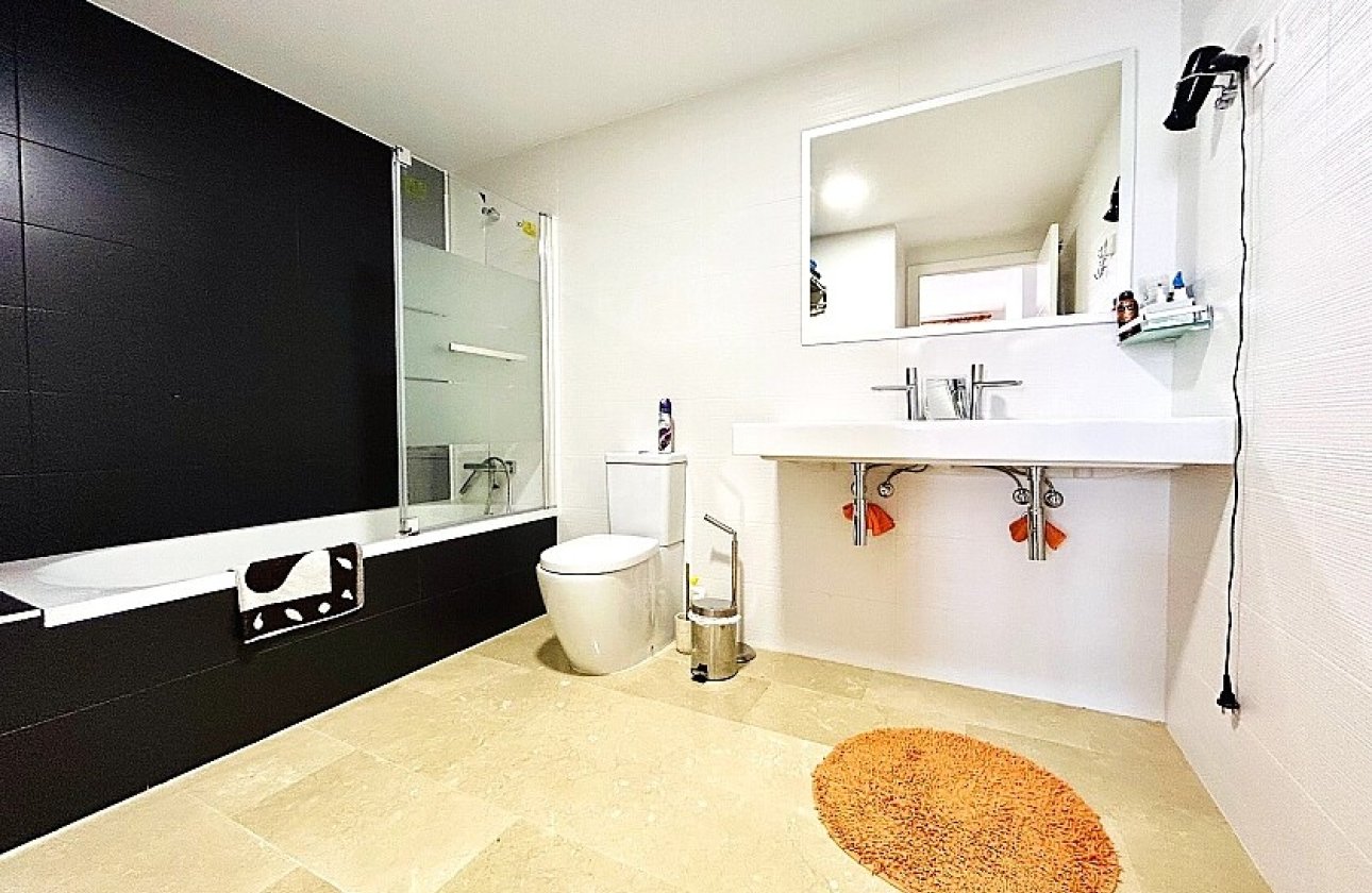 Resale - Penthouse - Punta Prima