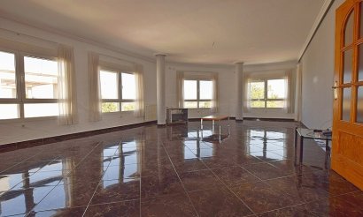 Resale - Townhouse - San Miguel de Salinas