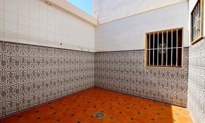 Resale - Townhouse - San Miguel de Salinas