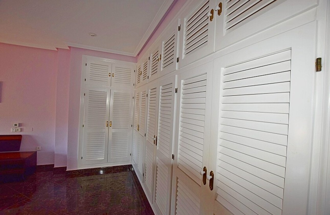 Resale - Townhouse - San Miguel de Salinas