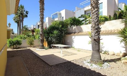 Resale - Villa - Orihuela Costa - La Zenia