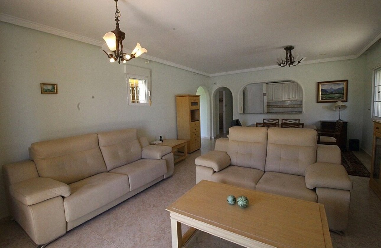 Resale - Villa - Orihuela Costa - La Zenia