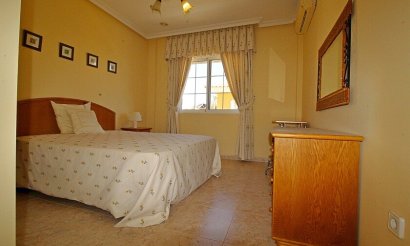 Resale - Villa - Orihuela Costa - La Zenia