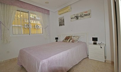Resale - Villa - Orihuela Costa - La Zenia