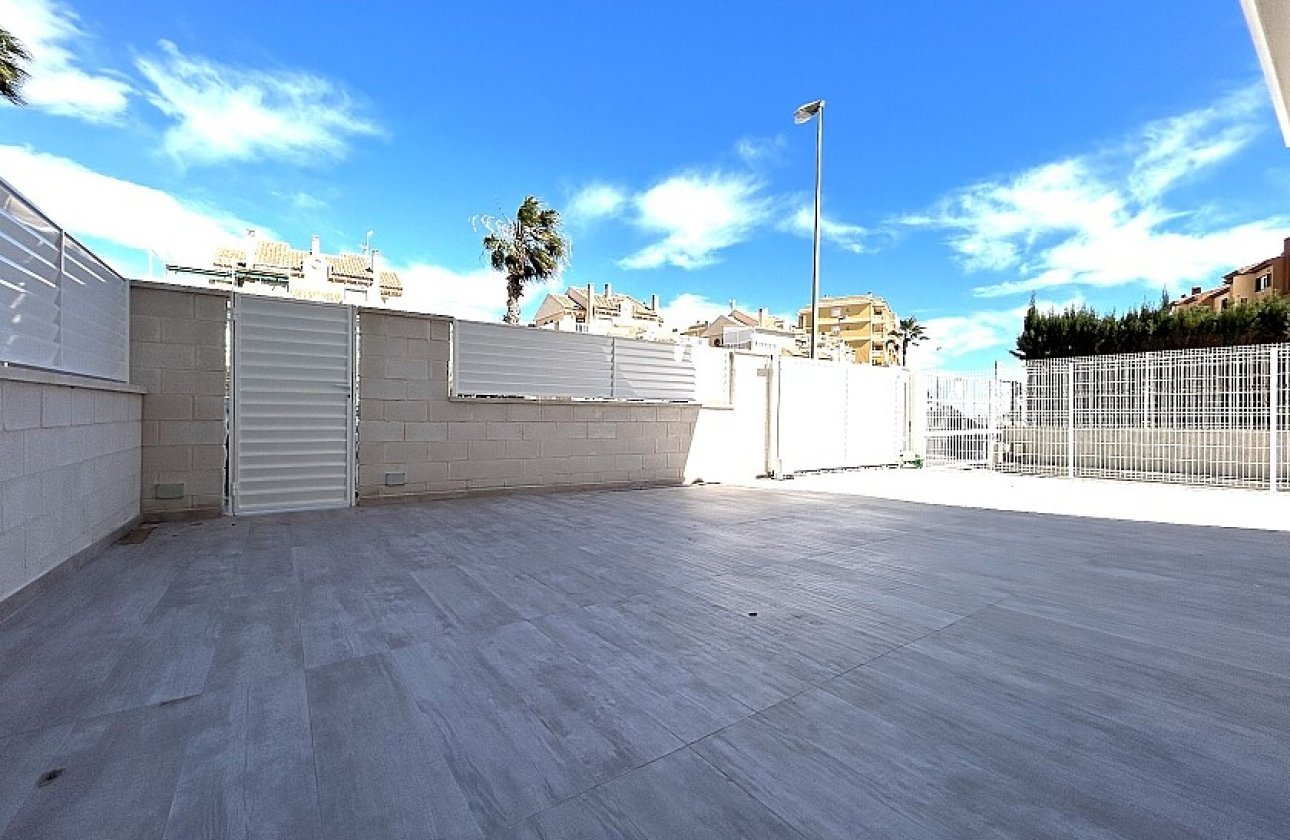 Resale - Apartment / flat - La Mata - Torreblanca