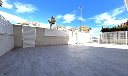Resale - Apartment / flat - La Mata - Torreblanca