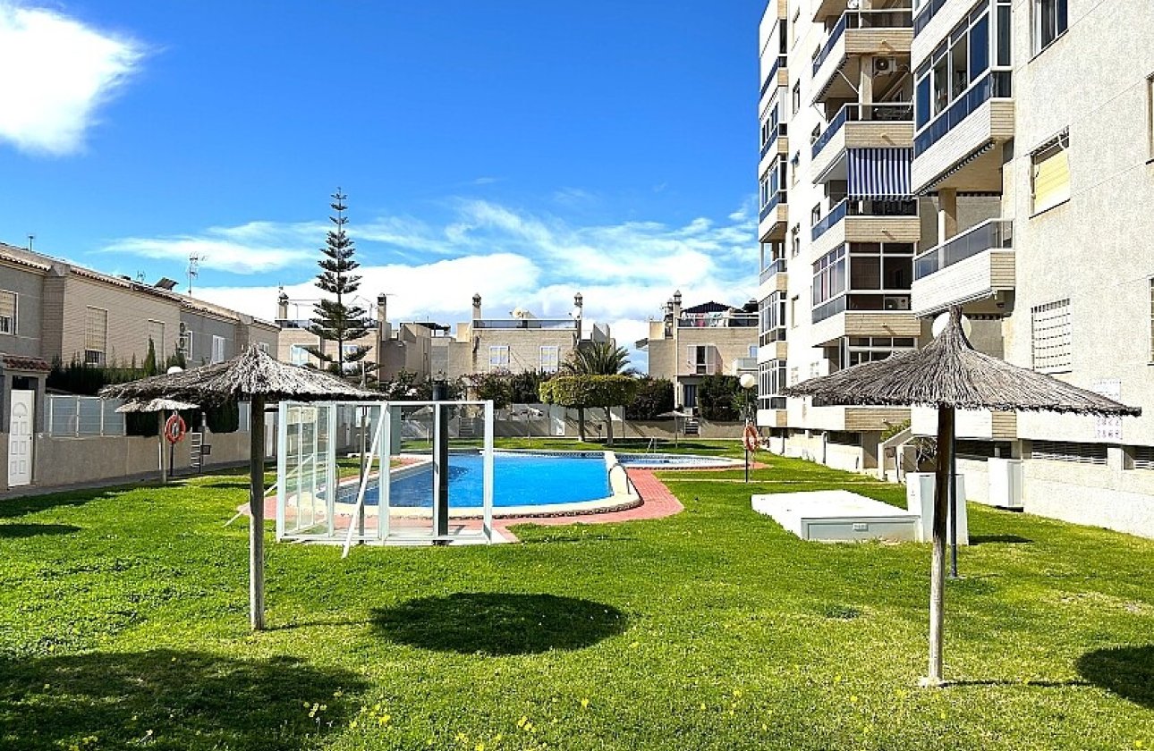 Resale - Apartment / flat - La Mata - Torreblanca