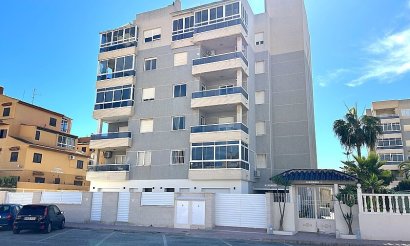 Resale - Apartment / flat - Torrevieja - Torrelamata