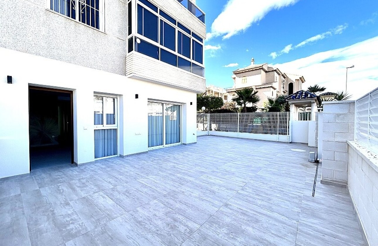 Resale - Apartment / flat - Torrevieja - Torrelamata
