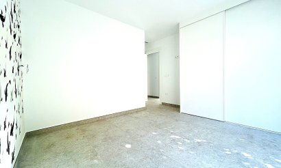 Resale - Apartment / flat - Torrevieja - Torrelamata