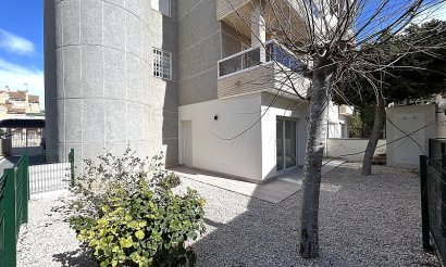 Resale - Apartment / flat - Torrevieja - Torrelamata