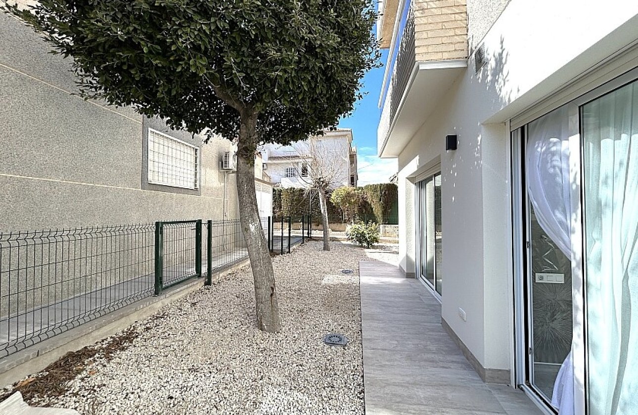 Resale - Apartment / flat - Torrevieja - Torrelamata