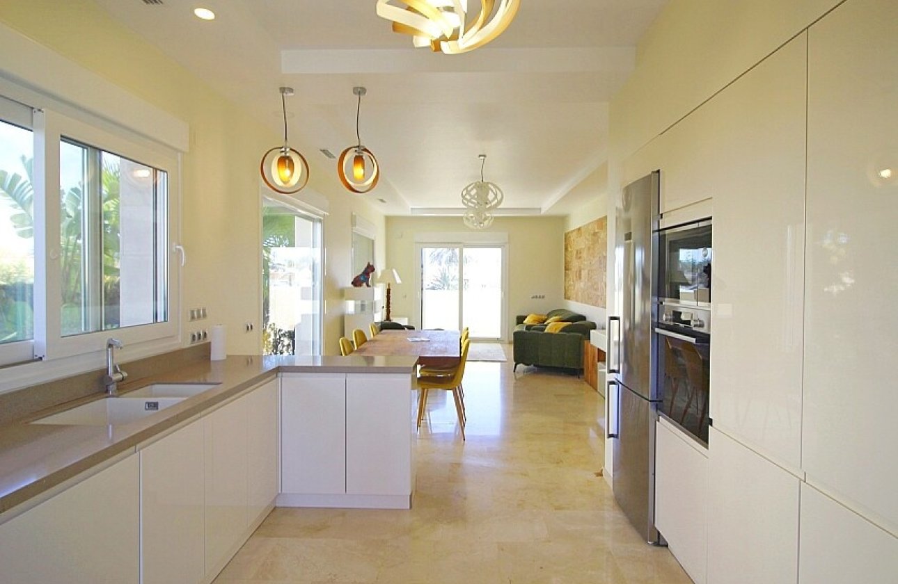 Revente - Villa - Orihuela Costa - La Zenia