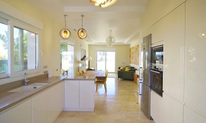 Revente - Villa - Orihuela Costa - La Zenia