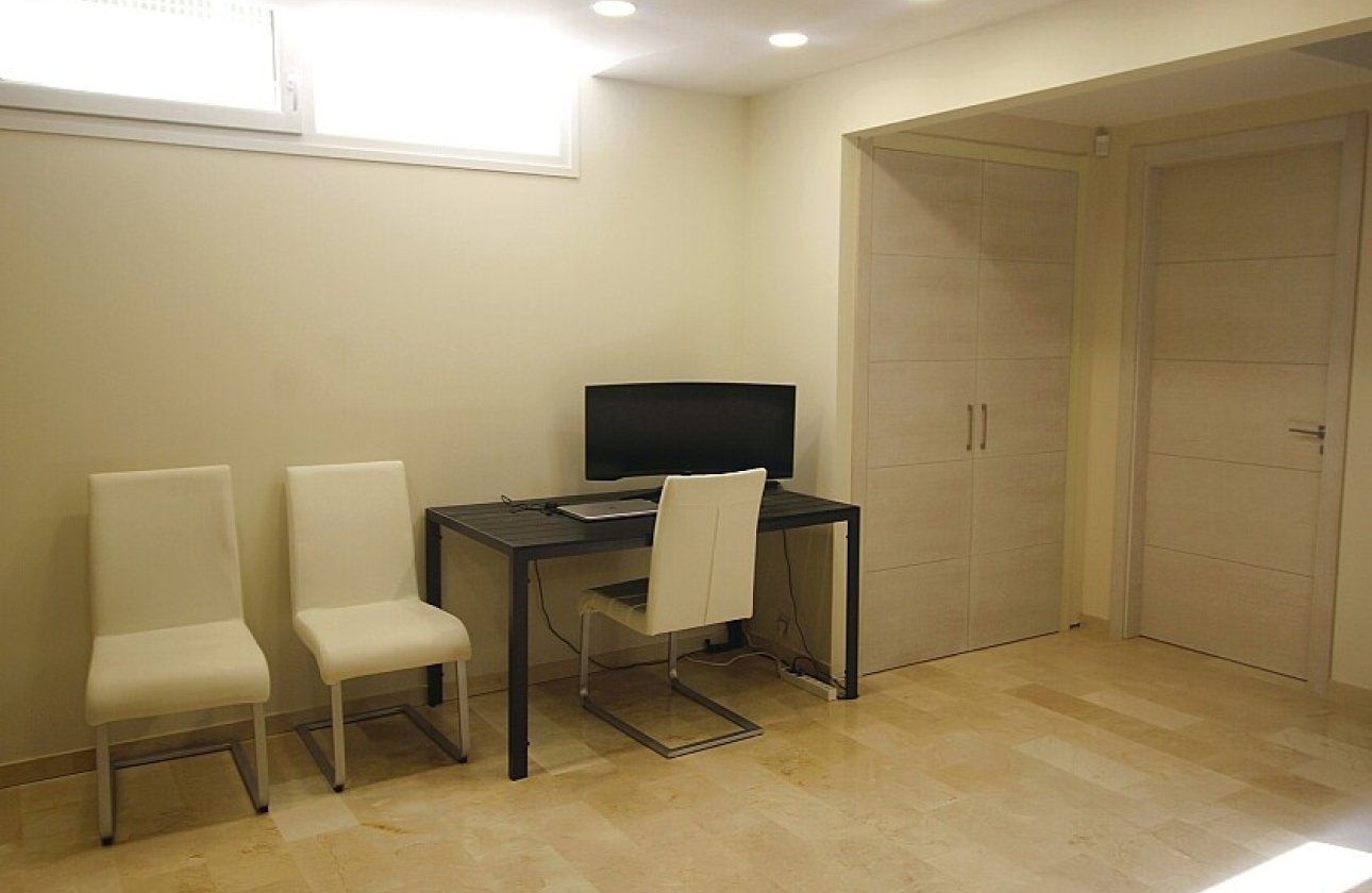 Revente - Villa - Orihuela Costa - La Zenia