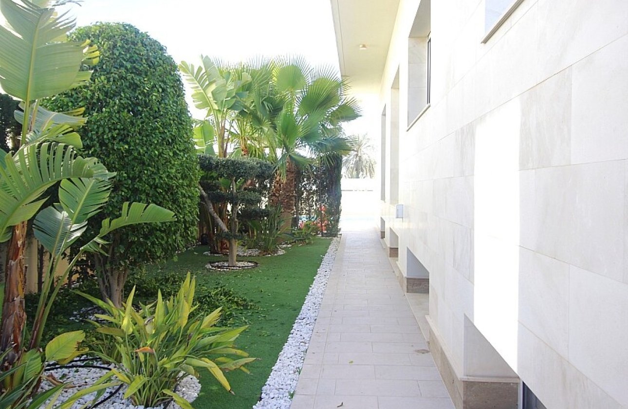 Revente - Villa - Orihuela Costa - La Zenia