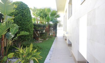 Revente - Villa - Orihuela Costa - La Zenia