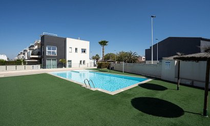 Resale - Bungalow - Torrevieja - Carrefour area