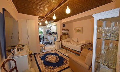 Resale - Villa - Torrevieja