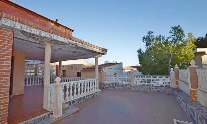 Resale - Villa - Torrevieja - Calas - norte ciudad