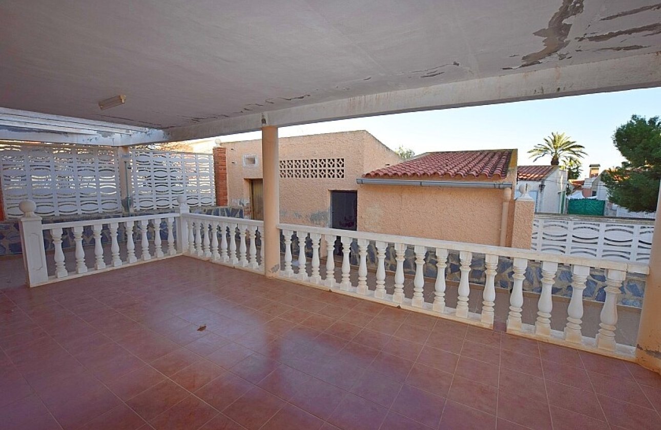 Resale - Villa - Torrevieja - Calas - norte ciudad