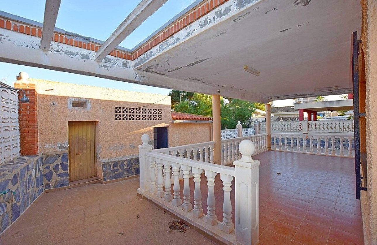 Resale - Villa - Torrevieja - Calas - norte ciudad
