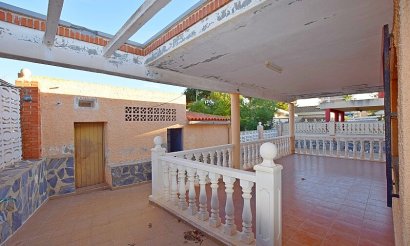 Resale - Villa - Torrevieja - Calas - norte ciudad