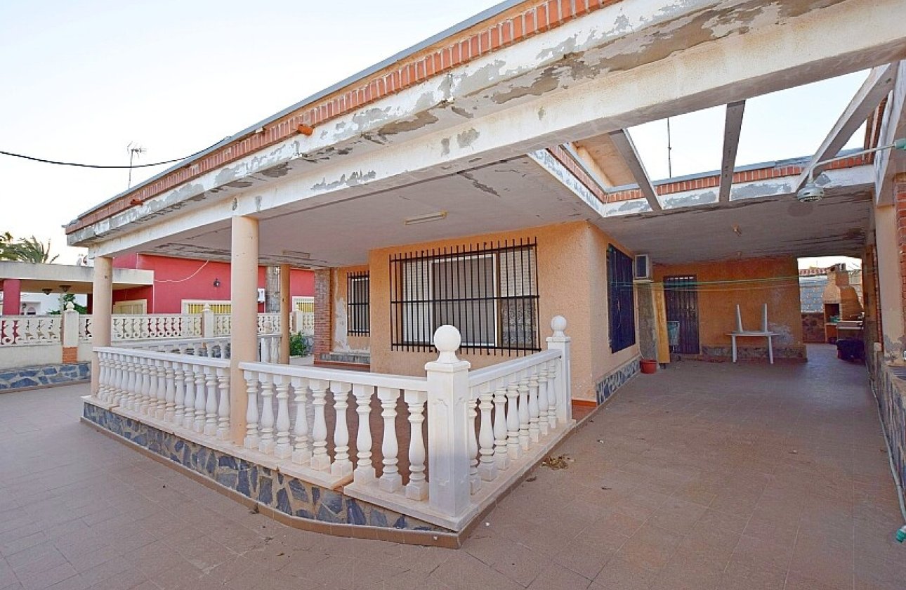 Resale - Villa - Torrevieja - Calas - norte ciudad
