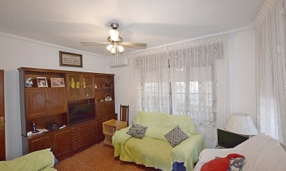 Resale - Villa - Torrevieja - Calas - norte ciudad