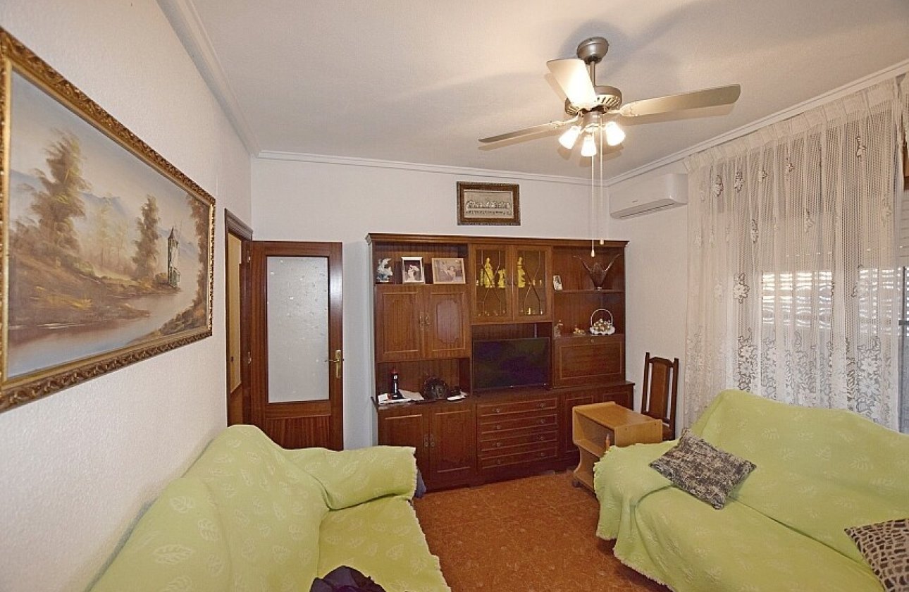 Resale - Villa - Torrevieja - Calas - norte ciudad