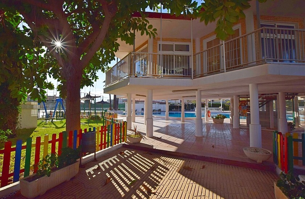 Resale - Villa - Torrevieja - Calas - norte ciudad