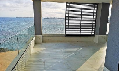 Resale - Apartment / flat - Punta Prima