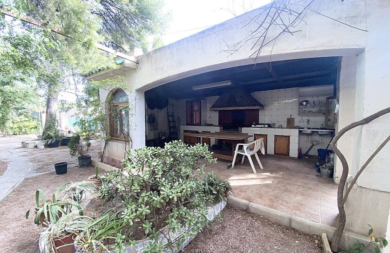 Resale - Villa - Crevillente