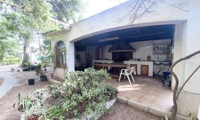 Resale - Villa - Crevillente